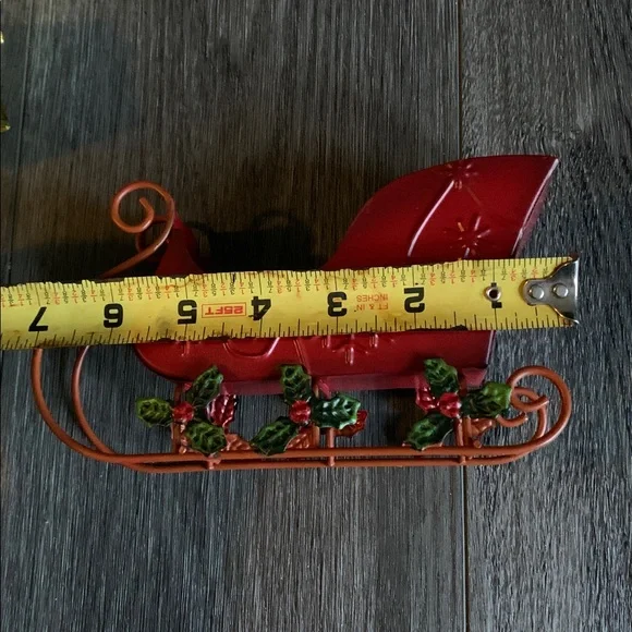 Metal Santa sleigh Christmas holiday decoration - Picture 3 of 4